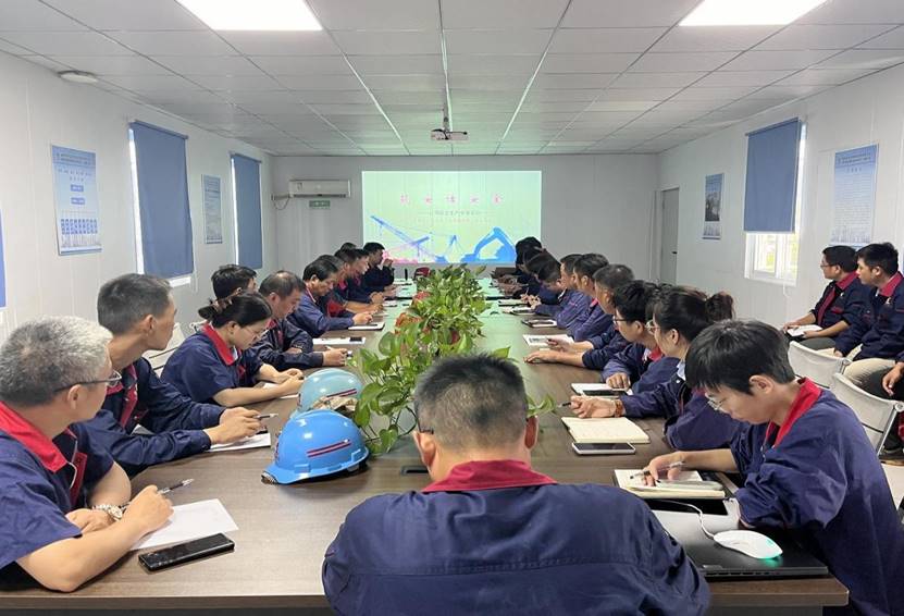 銅基新材料項目指揮部開展“筑安話安全”宣講活動 銅基新材料項目指揮部開展“筑安話安全”宣講活動